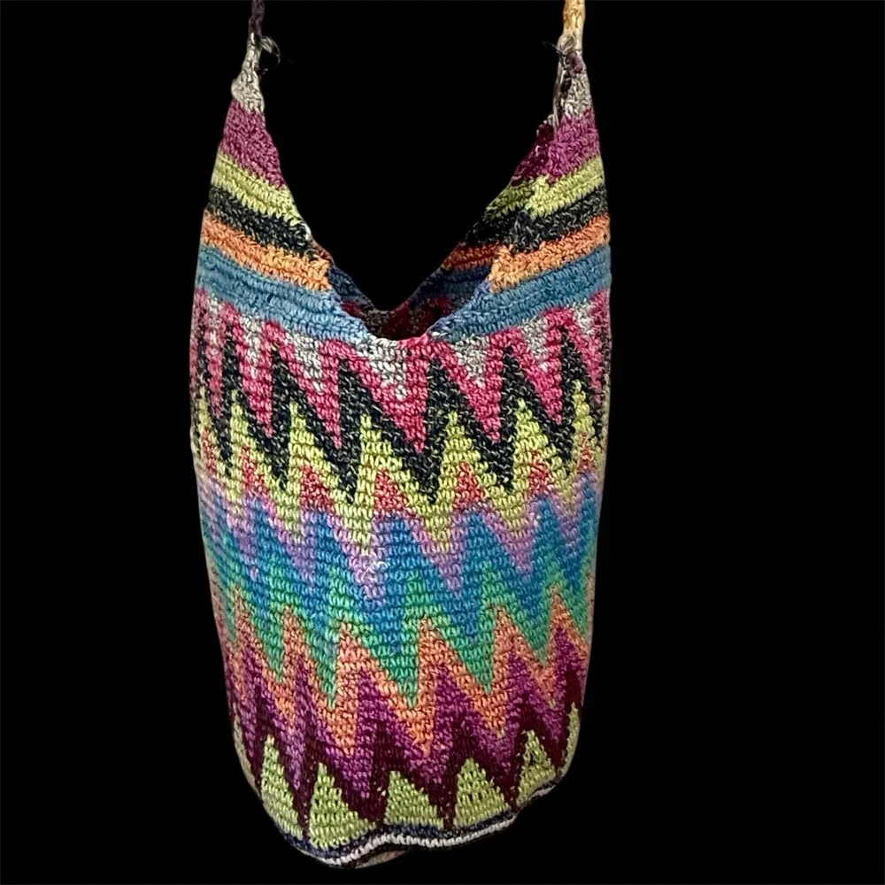 Vtg Y2K 90s Crochet Crossbody Bag Boho Rainbow Bucket Purse Hobo Hippie Festival
